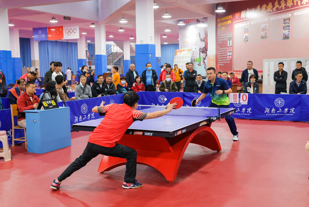 在技术上的 在技术上的