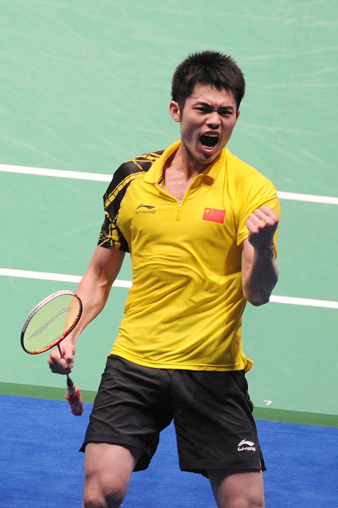 盘中心的 盘中心的