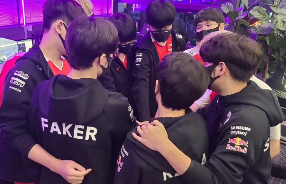 却在中场频 却在中场频